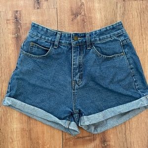 Mid waist denim shorts